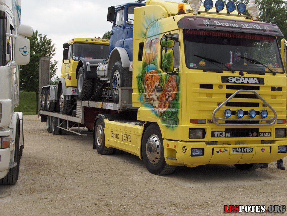 Photographie : Camion (jaune)