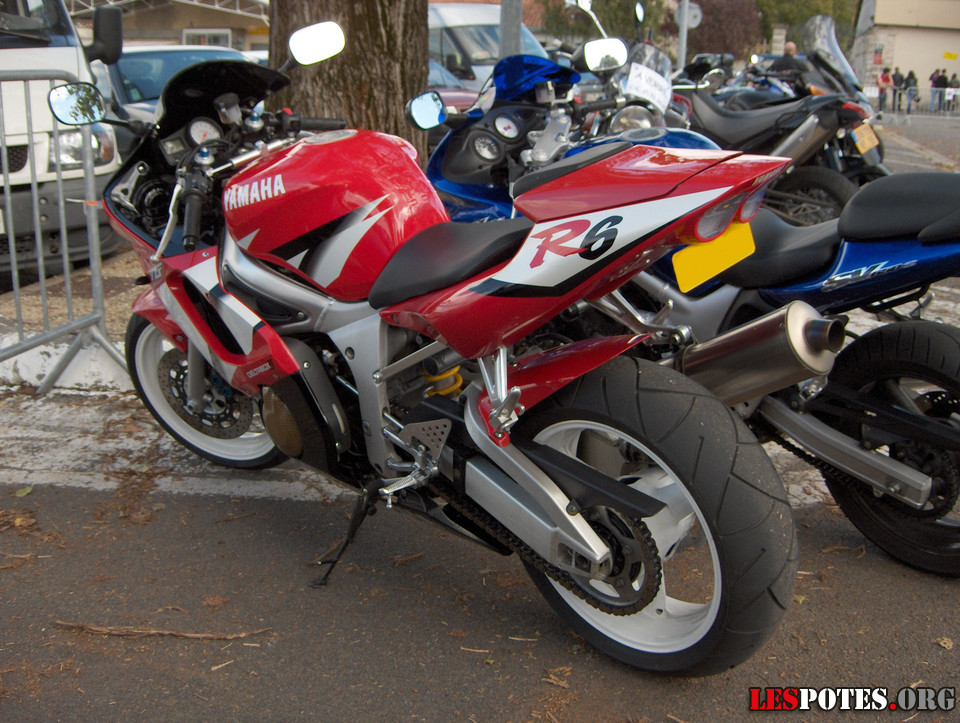 Photographie : R6 (rouge)