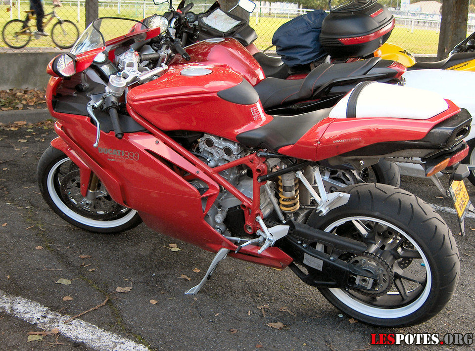 Photographie : DUCATI 999