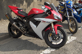 YZF R1