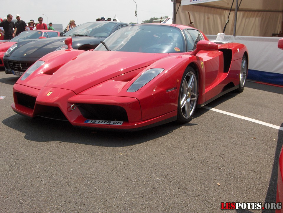 Photographie : Ferrari ENZO
