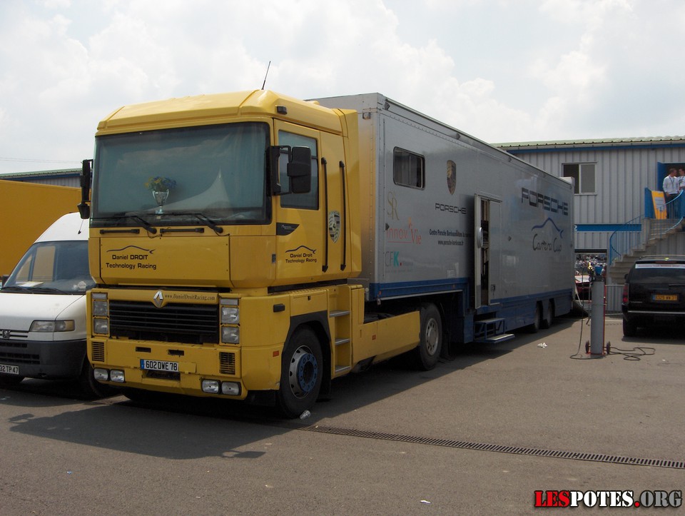Photographie : Camion Porsche