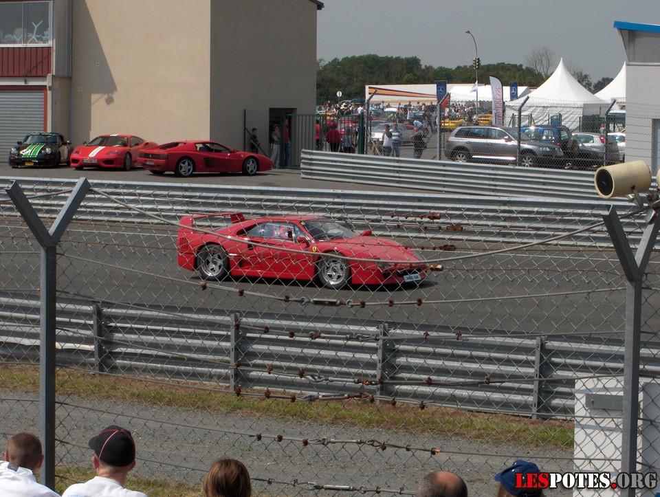 Photographie : Ferrari F40