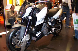 KTM 990 SuperDuke (blanc)