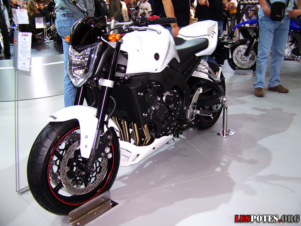 Photographie : Yamaha FZ1