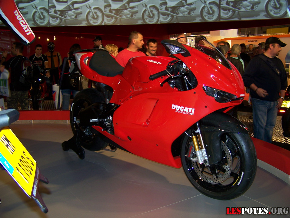 Photographie : Ducati Desmosedici RR