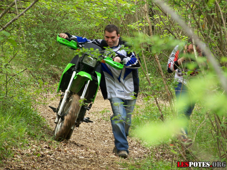 Photographie : Panne KLR - Paulo se cache :-P