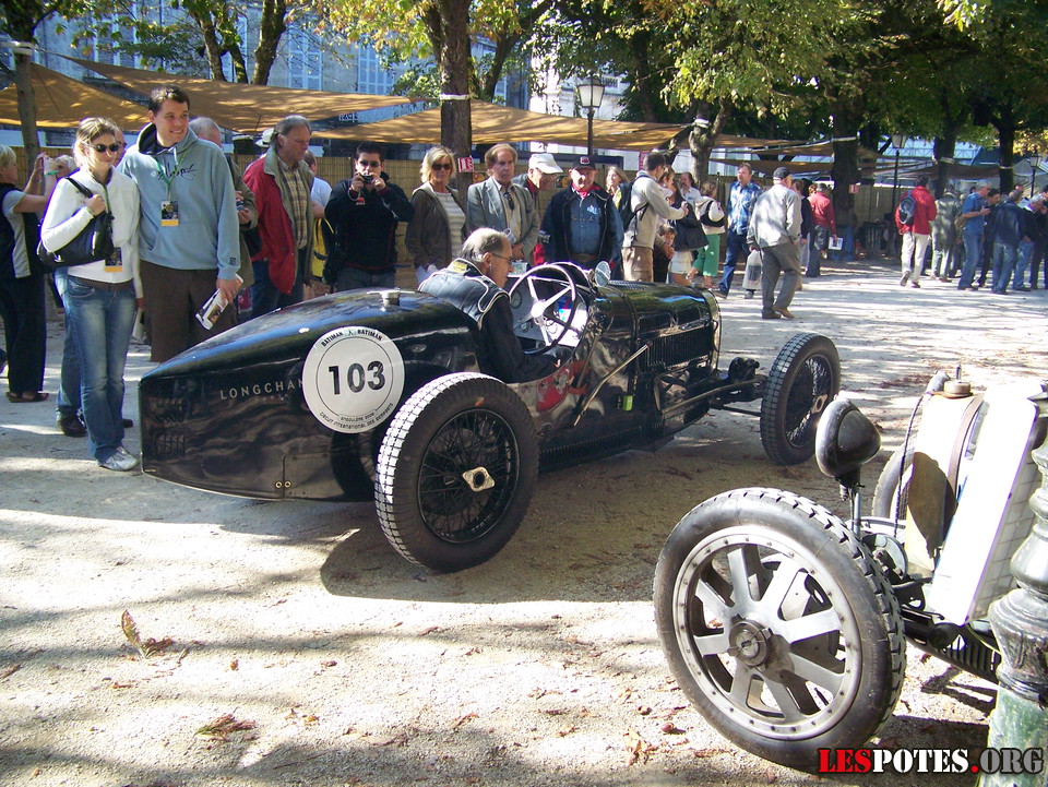 Photographie : Bugatti n&deg;103 dans les stands