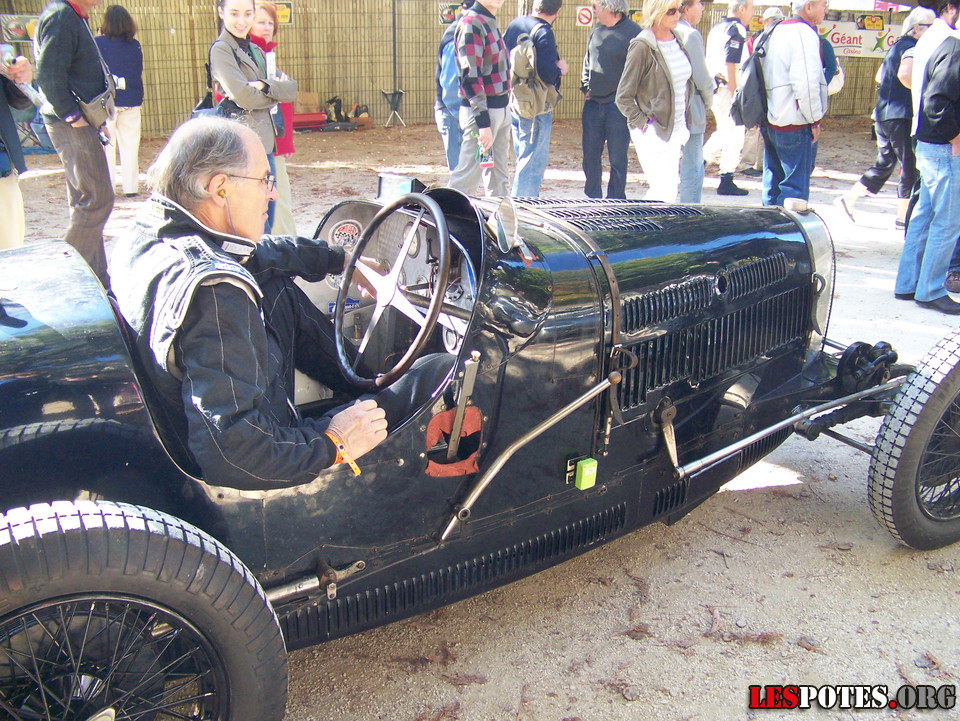 Photographie : Bugatti n&deg;103 dans les stands