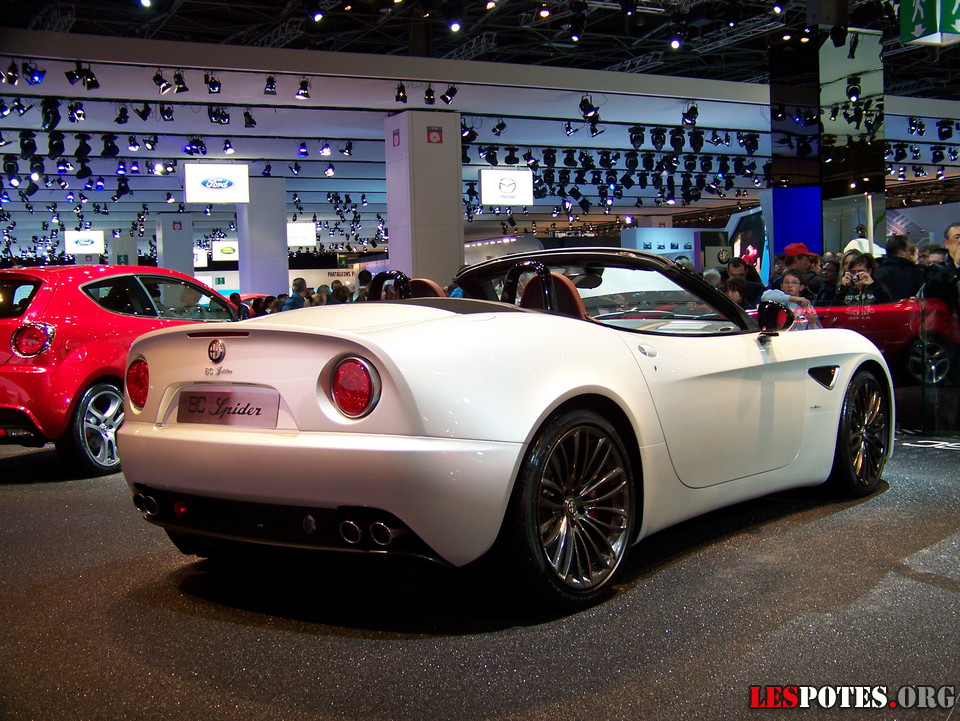 Photographie : Alfa Romeo 8C spider arriere