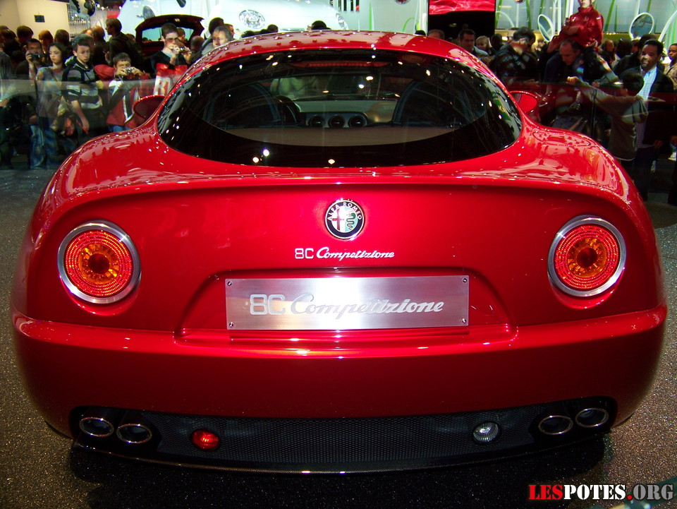 Photographie : Alfa Romeo 8C competizione arriere2