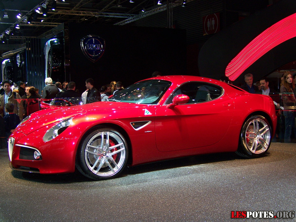 Photographie : Alfa Romeo 8C competizione profil
