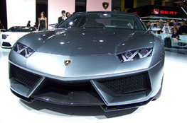 Lamborghini Estoque face