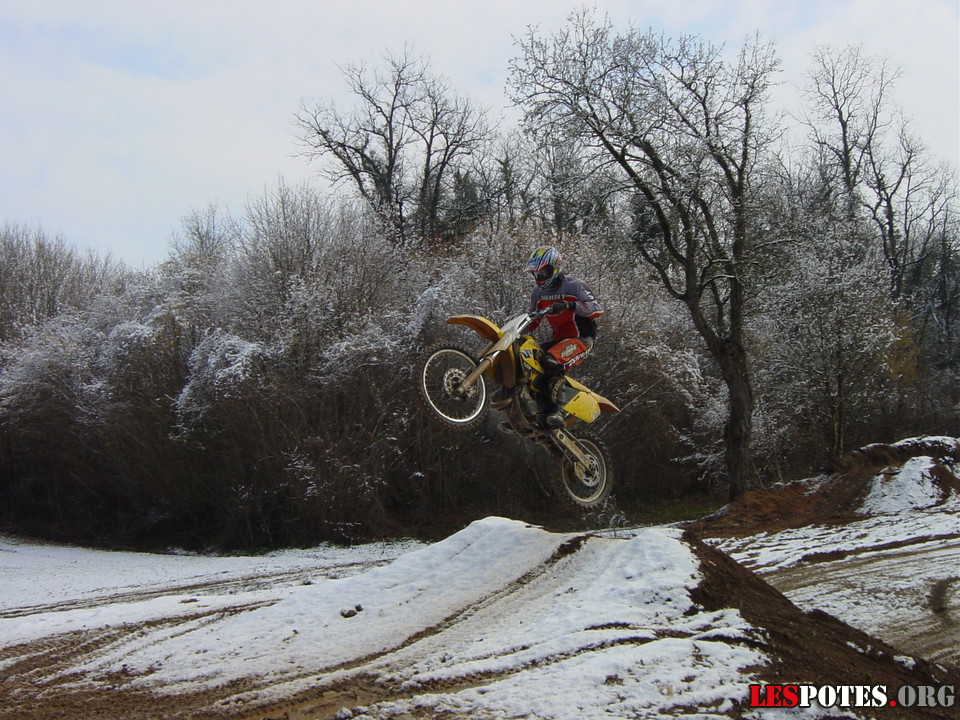 Photographie : Alex 125 RM (saut 6)