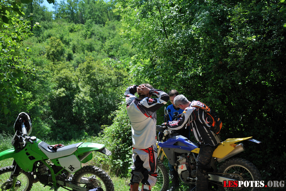 Photographie : La panne de la 450 de Yabu