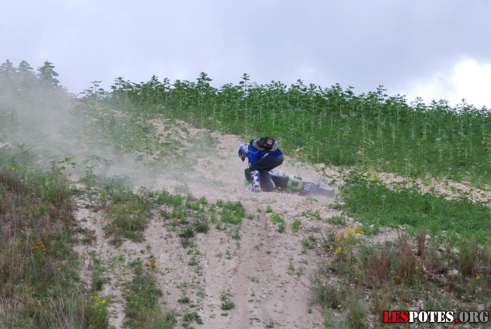 Photographie : Chute avec la 200 KDX - Ludo