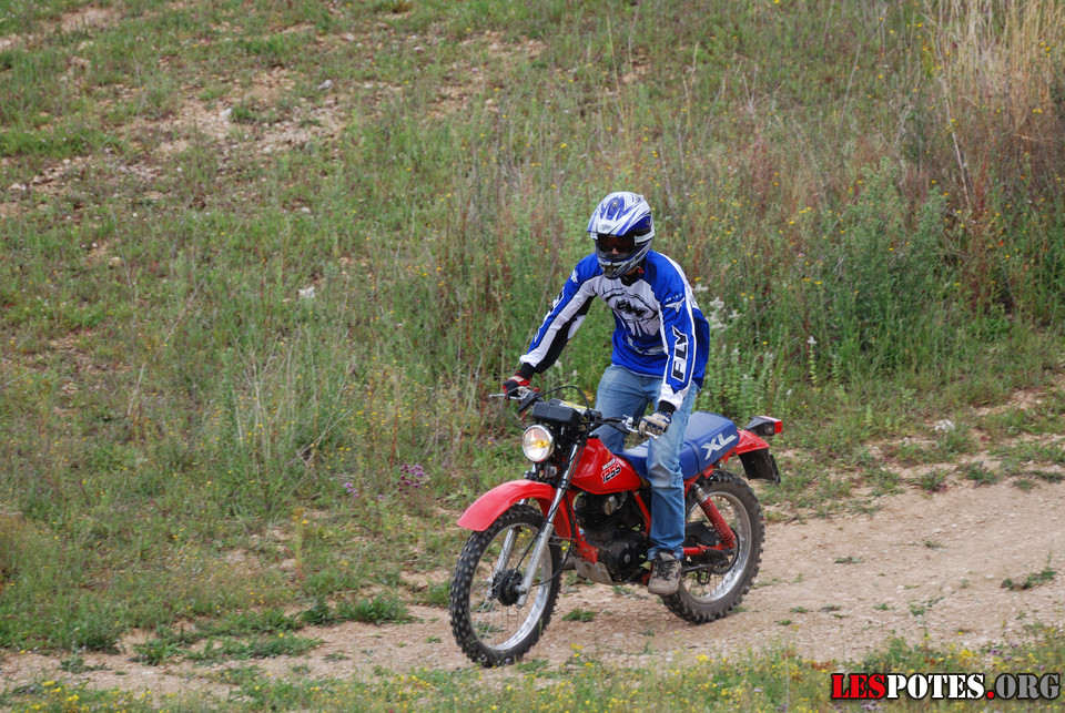 Photographie : Alex et la 125 XLS