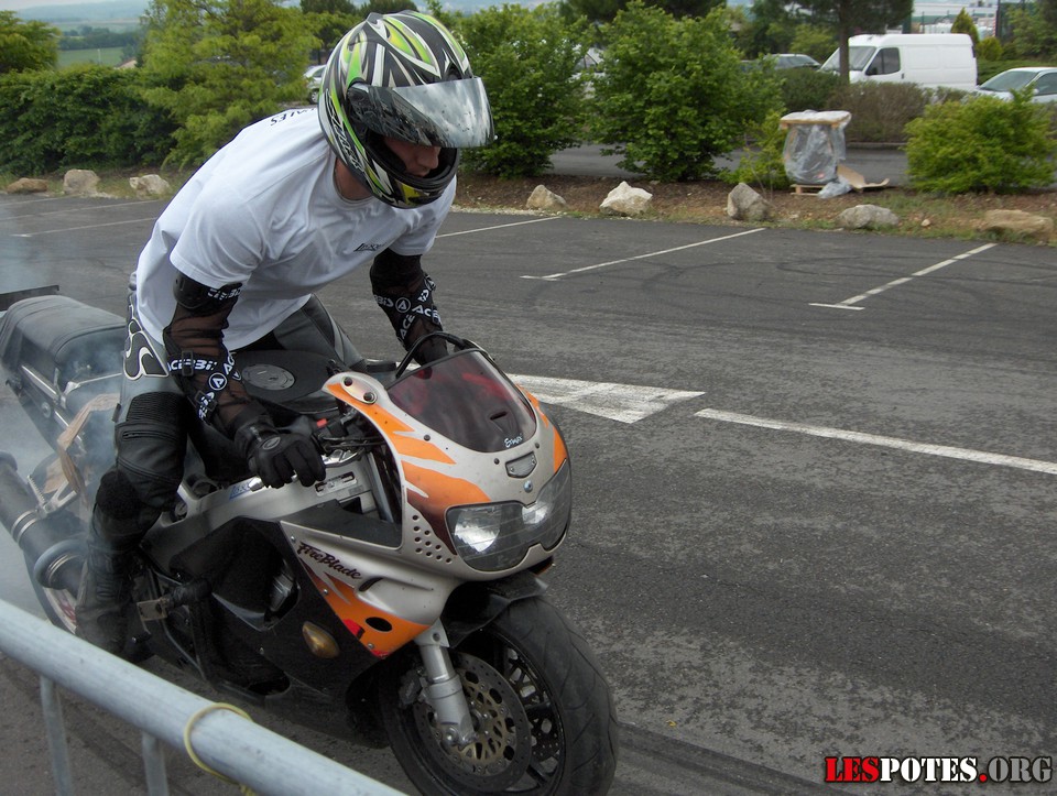 Photographie : Burn 3 (900 CBR)