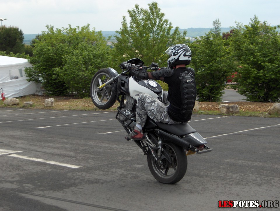 Photographie : Wheeling assis 2