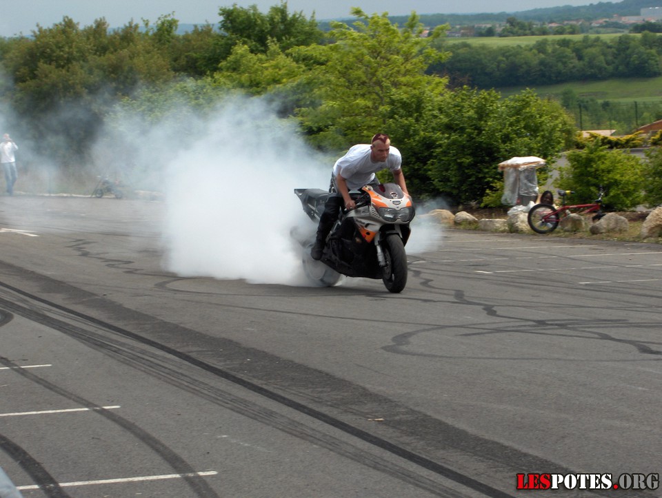 Photographie : Burn 4 (900 CBR)