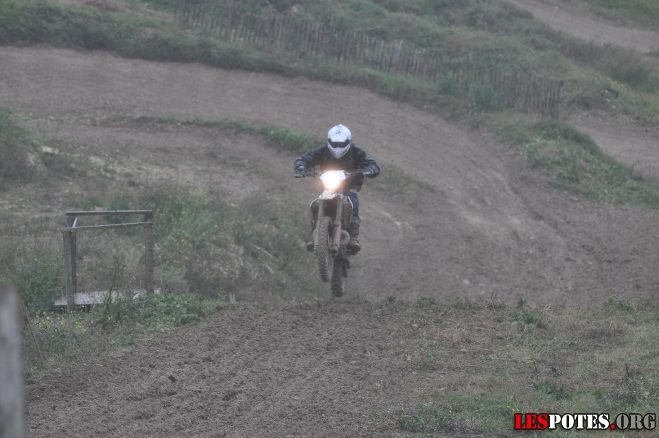Photographie : Saut sous la pluie