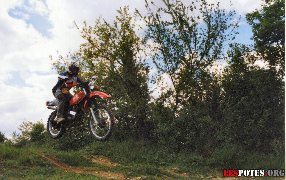 Photographie : Ludo saut 2 (250 XR)