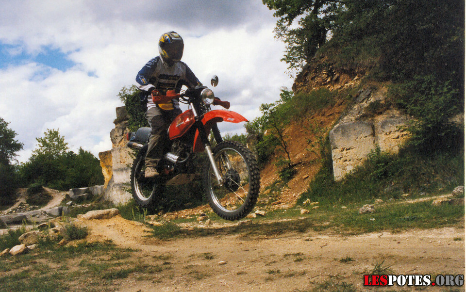 Photographie : Ludo saut 3 (250 XR)