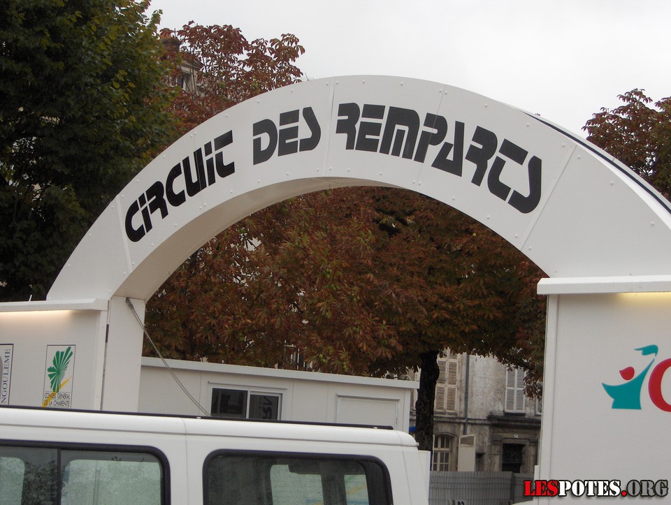 Photographie : Entr&eacute;e Paddock