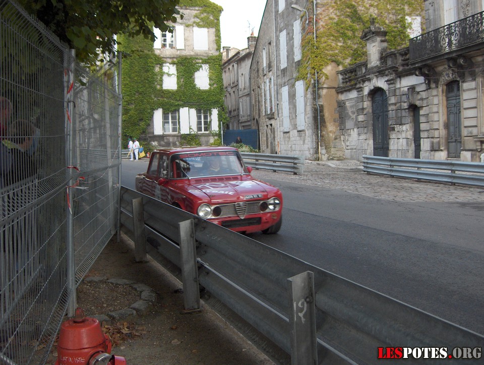 Photographie : Passage - Alfa Rom&eacute;o