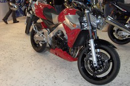 Suzuki GSR