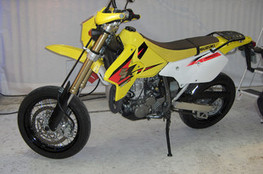 Suzuki 400 DR-Z SM