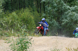 Alex se battant avec la 125 XLS