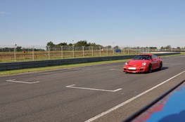 Ligne droite GT3 rouge