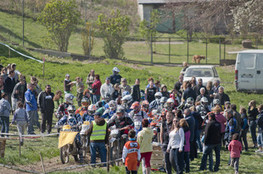 Sp&eacute;ciale : attente