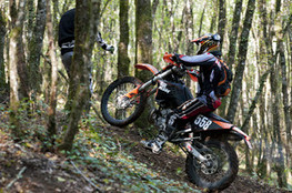 Mont&eacute;e - L&eacute;onard en difficult&eacute;