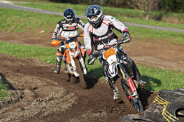 Sp&eacute;ciale - Ludo et Ktm s'amusent