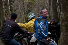 Mont&eacute;e - entraide