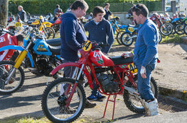 Parc moto - n&deg;444 toute propre