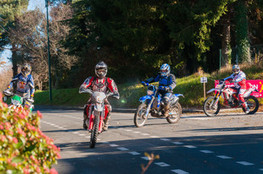 Saint-Jory - d&eacute;part moto