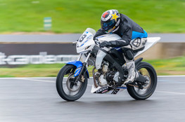 Ligne droite : 125 cm3