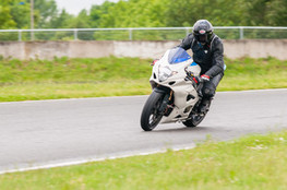 interm&eacute;diaire