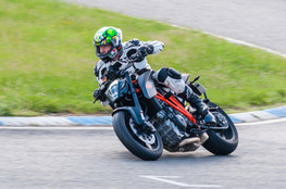 interm&eacute;diaire