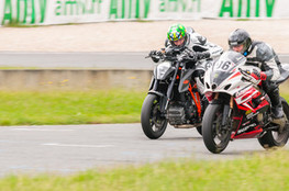 interm&eacute;diaire : gooo pour la baston