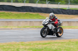 Interm&eacute;diaire