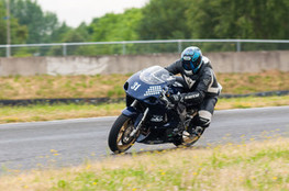 Interm&eacute;diaire