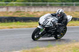 Interm&eacute;diaire