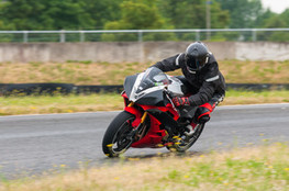 Interm&eacute;diaire