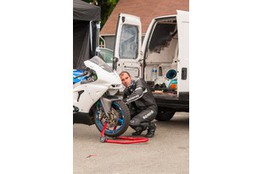 Parking - changement de pneus