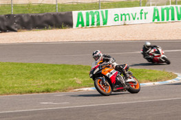 Interm&eacute;diaire