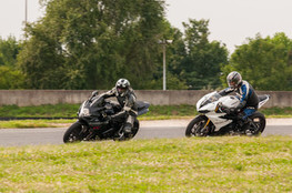 Interm&eacute;diaire